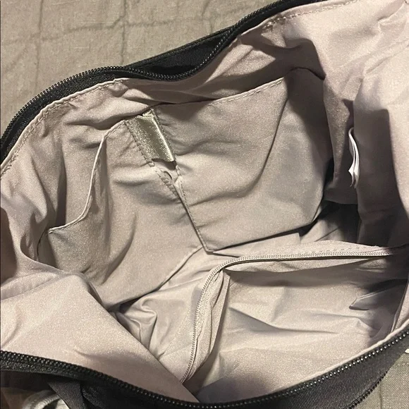 Baggalini Black Bag - Picture 5 of 5